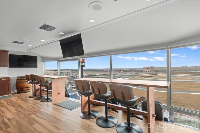 Photo - 4721 Morehead Rd Unit 205