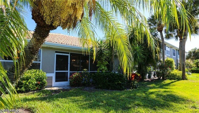 402 Emerald Bay Cir Unidad E7