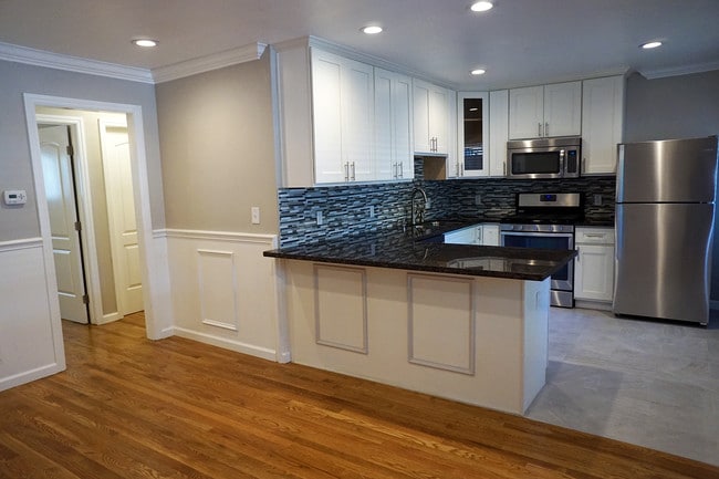 Photo - California Street Luxury Apartments