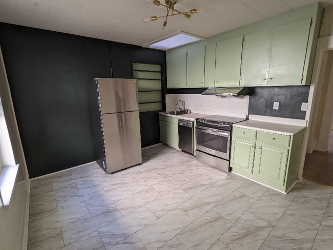 Photo - 341 Alcatraz Ave Unit 4