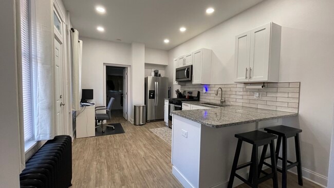 Building Photo - 9 Pearl St Unit 1