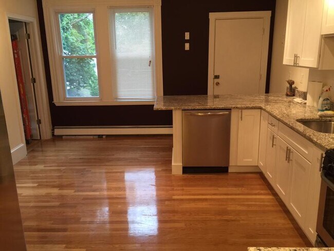 Photo - 227 Norfolk St Unidad 3T