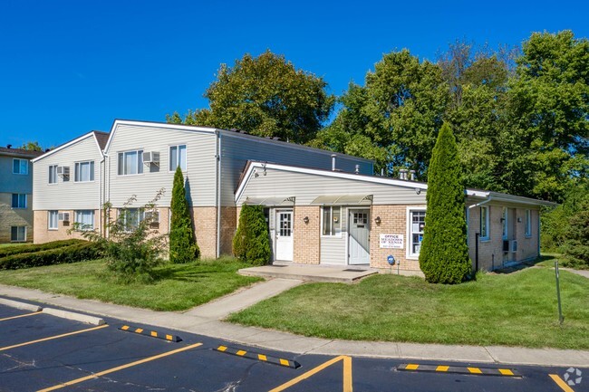 Meadow of Xenia - Meadow of Xenia Apartments