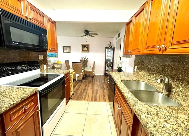 Photo - 4031 Harwood D Unidad 4031
