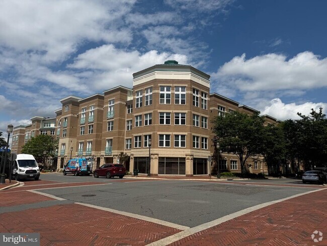 Building Photo - 12000 Market St Unit 324 Rental
