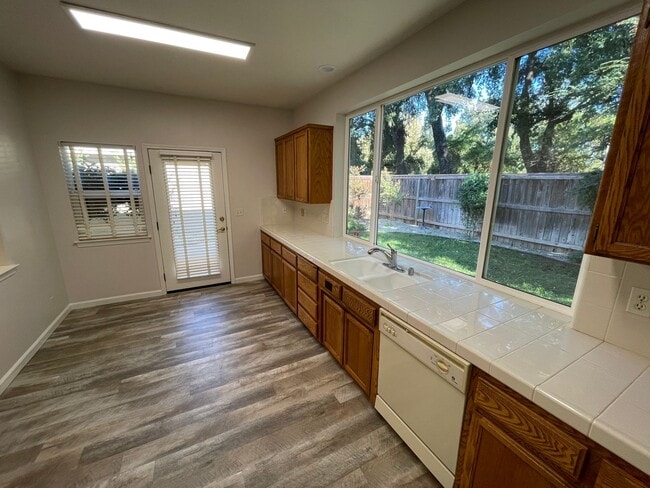 Photo - 3 bedroom 2 bath, Mission Ranch Neighborhood, Turnkey ready to move in.