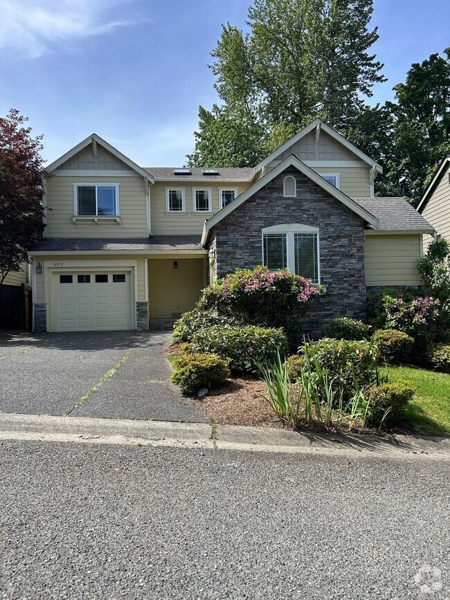 Building Photo - 4Bd/2.75Ba Bellevue Home