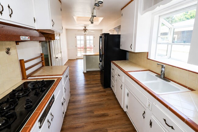 Photo - OWNER REMODEL - STUDENT RENTAL NEAR CAMPUS – HUGE DISCOUNT + ONE MONTH FREE!