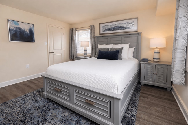 Photo - Seminary Roundtop Apartments