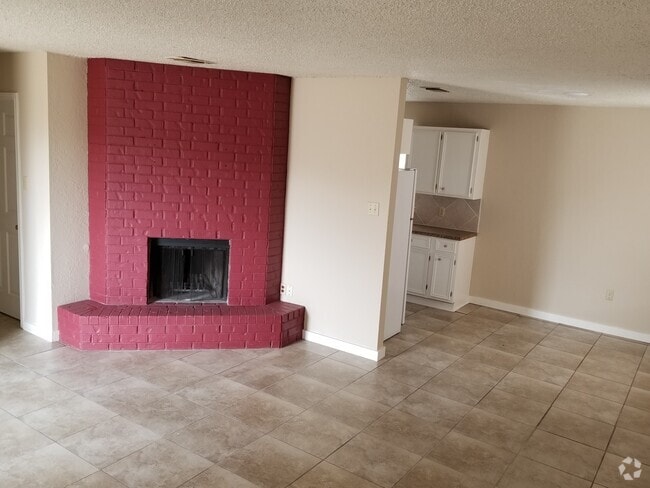 Building Photo - 1801 Windsor Ave Rental
