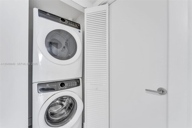 Photo - 300 Sunny Isles Blvd Unit 4-1603