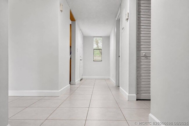 9816 NW 36th St Unit 6D