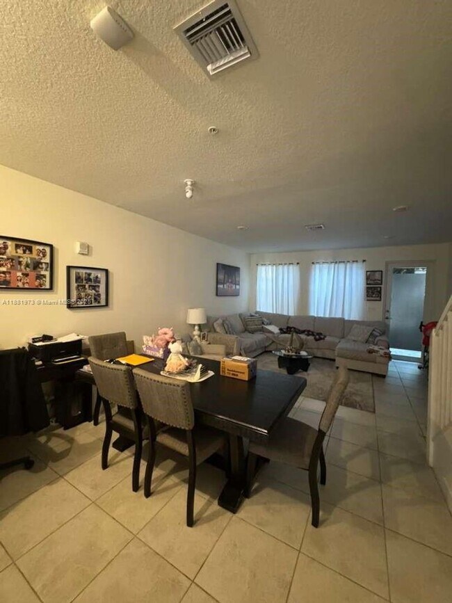 Photo - 6455 NW 103rd Pl