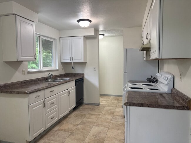 Photo - 5805 13th Ave SE Unit 5805 13th Ave SE D