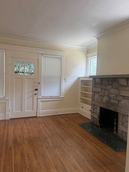 Photo - 445 Garland St