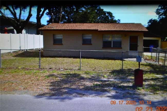 Building Photo - 14935 Pine Crest Rd Rental