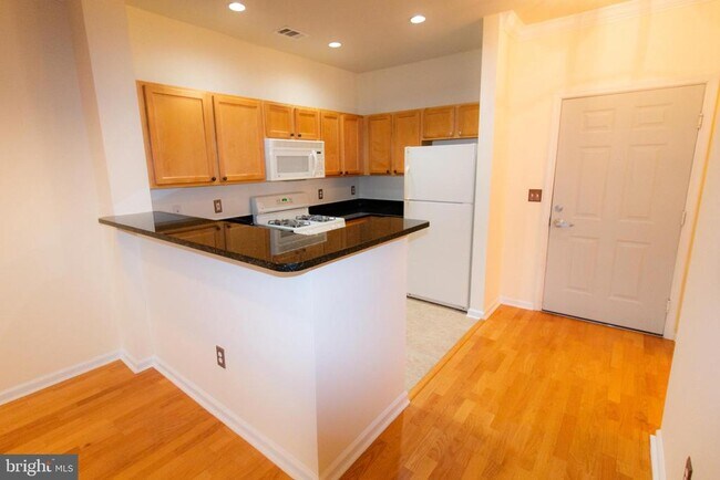 Photo - 12000 Market St Unit 377