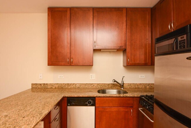 Photo - 622 W Wrightwood Ave Unit 105