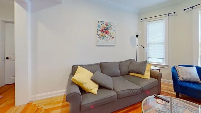 Photo - 44 Burton St Unit 2