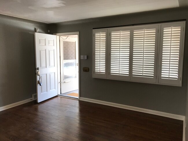 Photo - 1125 Olive St