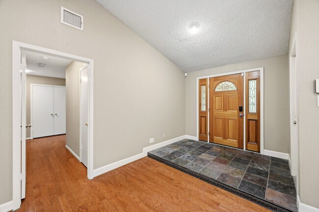 Photo - 17511 Favor Bend Ct