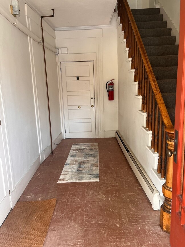 Photo - 16 Green St Unit 1