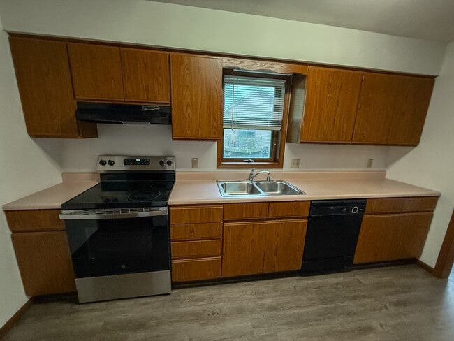 Building Photo - 653 Galena Ct