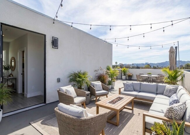 Photo - 5134 Riverton Ave Unit #5130 1/2