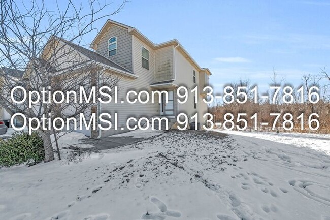 Photo - Charming 3-Bedroom Townhouse in Piper School District