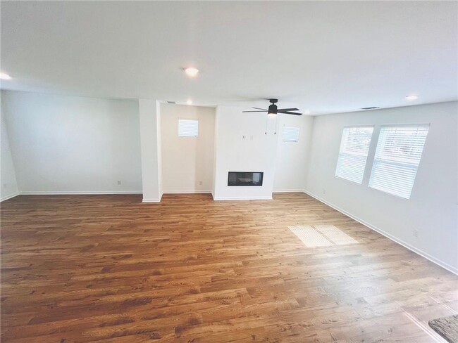 Photo - 202 Groveton Ct
