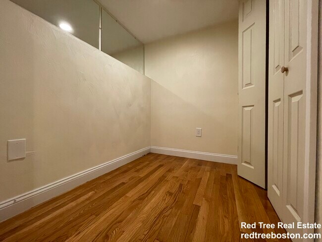 1803 Beacon St