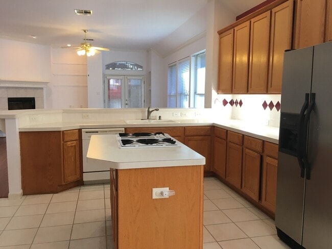 Photo - Beautiful 3/2 in Scofield Farms