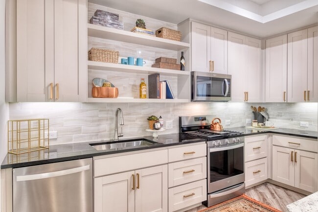 Photo - Cortland Biltmore