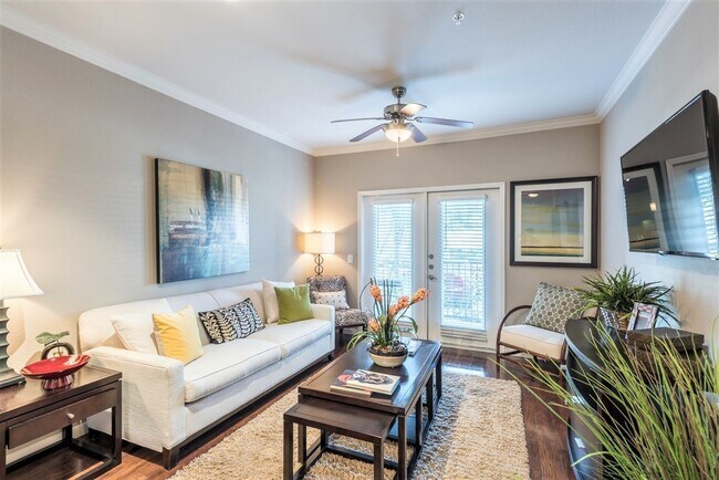 Photo - Exclusive Offer: One Month Complimentary R... Unit DGM1
