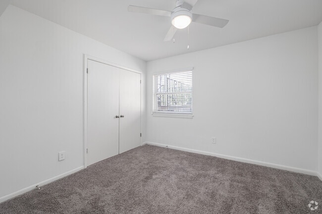 1BR, 1BA - 720SF - Bedroom - The Grant