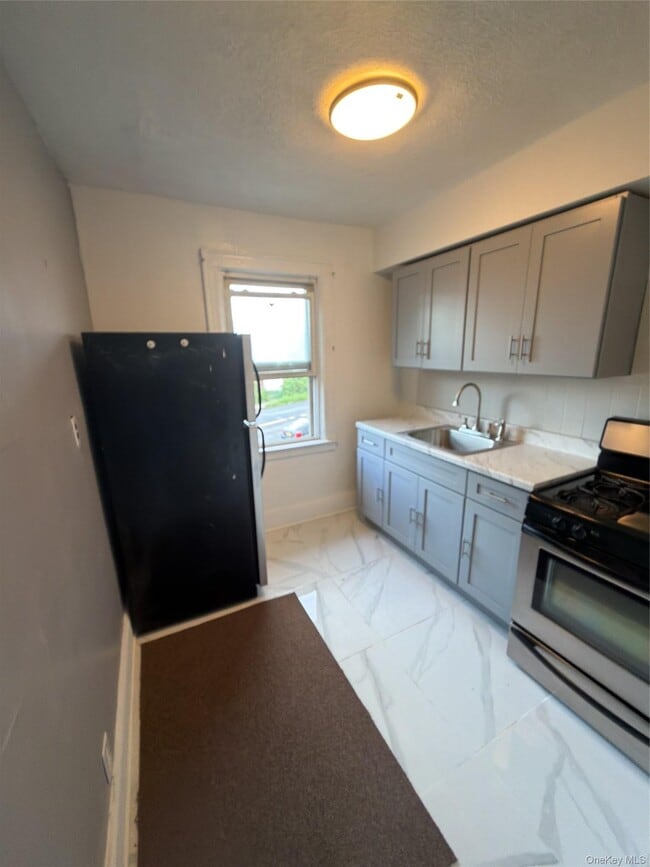 Photo - 186-40 Murdock Ave Unit 2nd Floor
