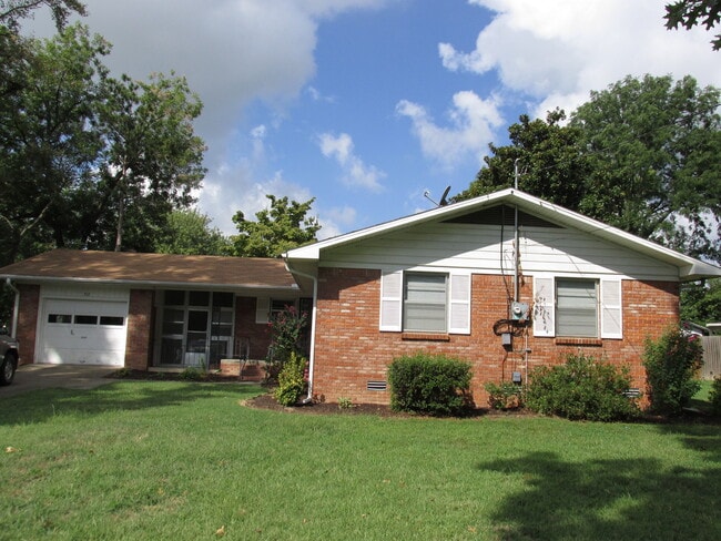 ***342 SW D Street*** - ***342 SW D Street*** House