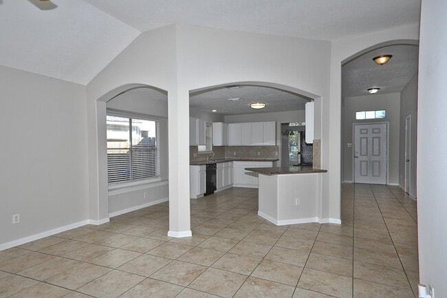 Photo - 15223 Stoneyview Dr