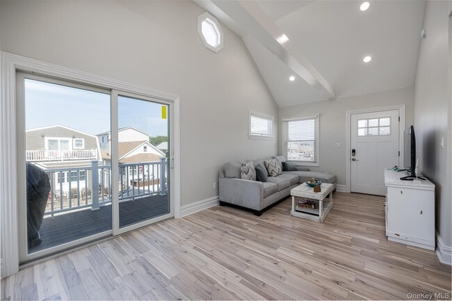 Photo - 24 Pennsylvania Ave Unit Upper