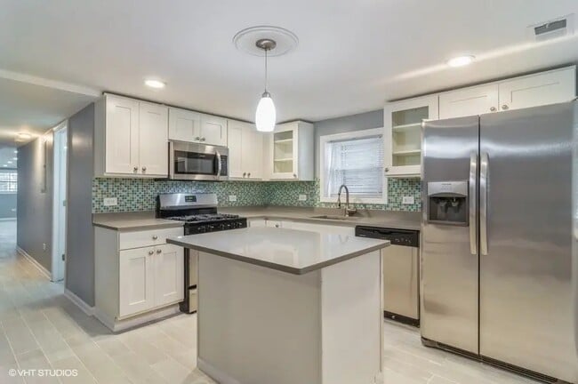 Photo - 1927 N Lawndale Ave Unit B