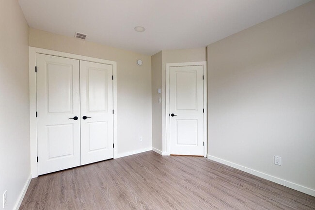 Photo - 933 Taylor Ave Unit 4