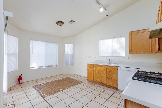 Photo - 6629 Beach Plum Way