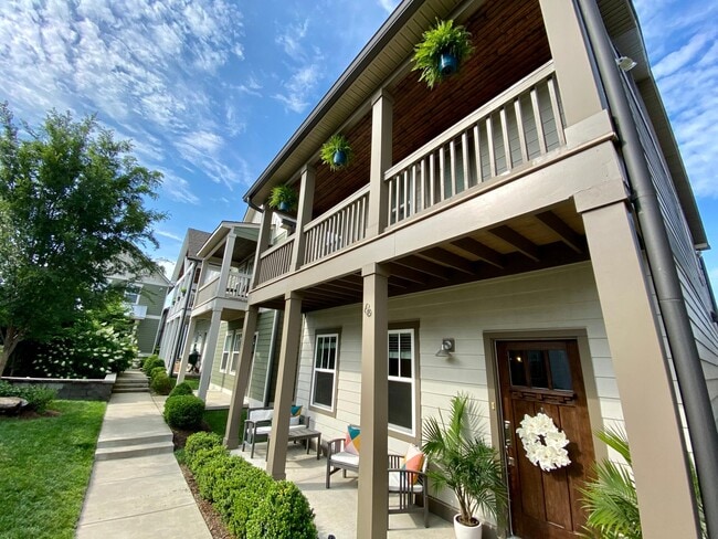 710 Buchanan St Unit House