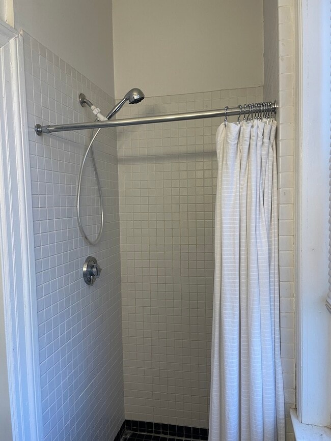 Photo - 70 Mount Vernon St Unidad 1R