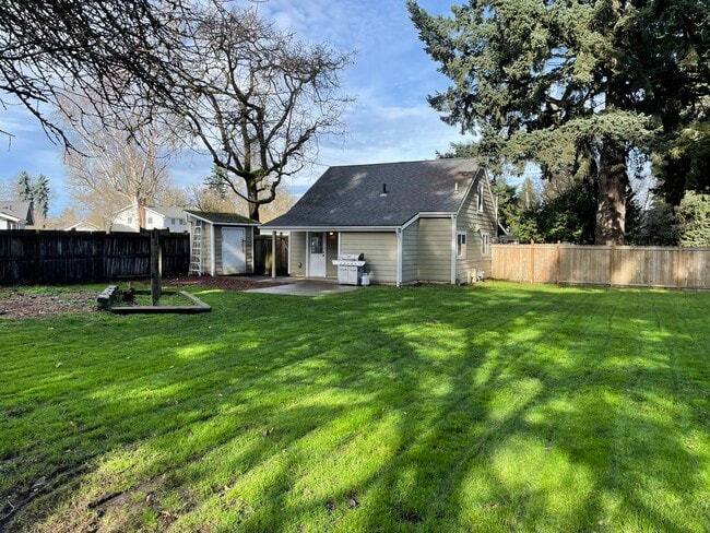 Photo - 220 Ruby Ave