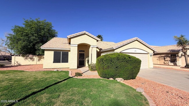 Building Photo - 1777 E Sheffield Ave