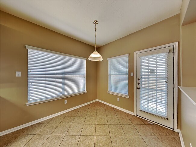 Photo - 3523 Pine Valley Dr
