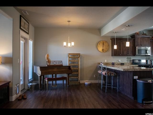Photo - 917 Aspen Way