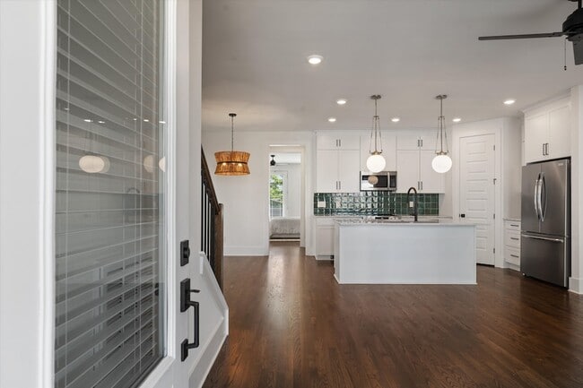 Photo - 1802 10th Ave N