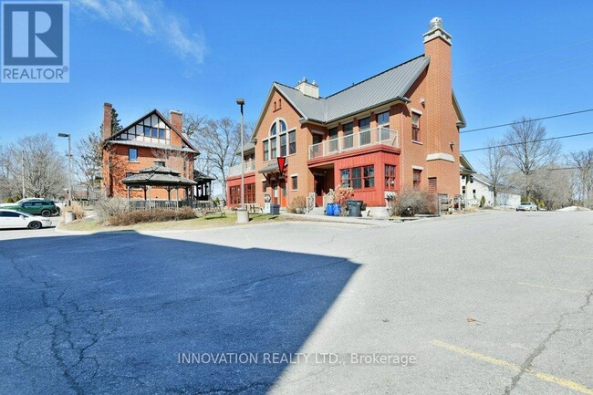 Photo - 3773 Carp Rd Unit 2